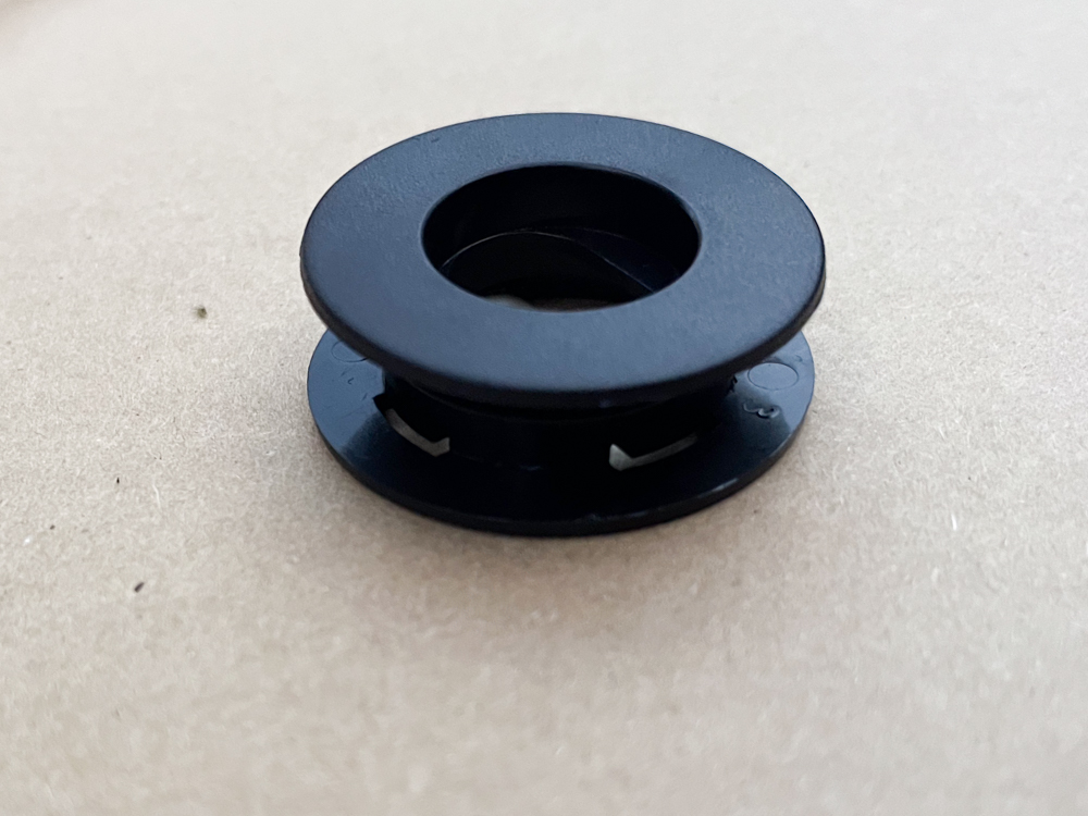 フロアマットクリップ